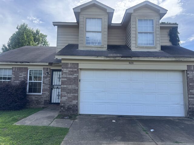 4651 Royal View
