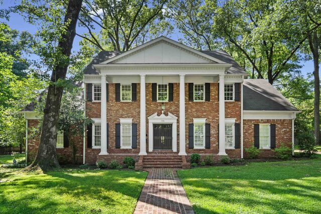 1099 Wedgewood