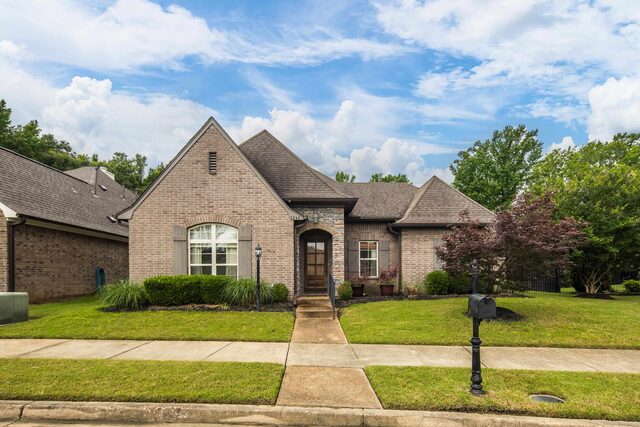 5243 Conifer View