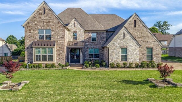 435 Tender Oaks