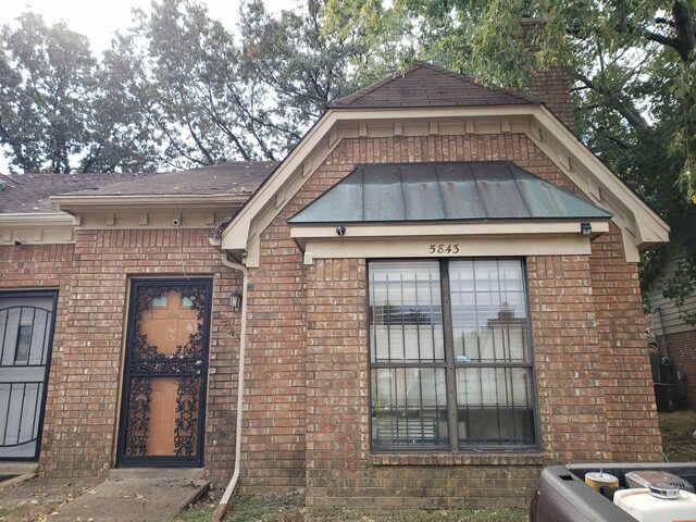 5843 Plum Valley