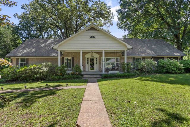 2532 Hawthorne