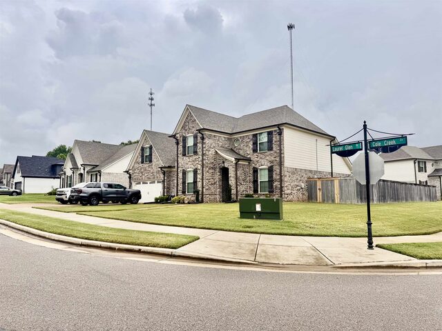 195 Laurel Glen