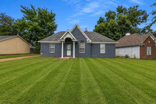 5930 Chadwell