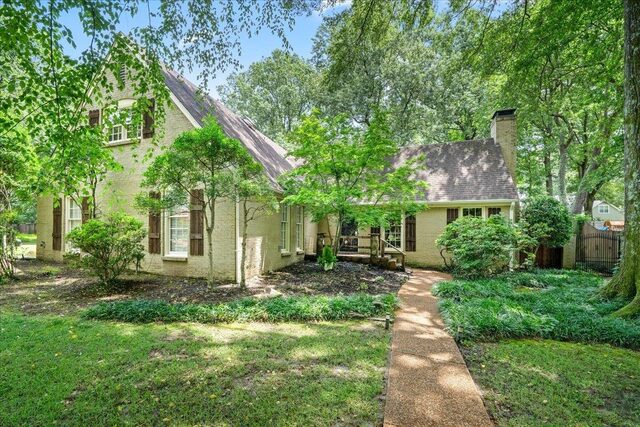 1380 Poplar Estates