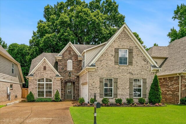 5235 Newton Oak