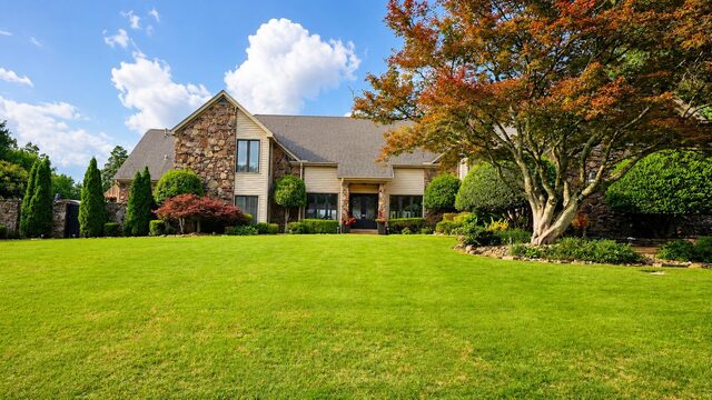 8332 Countrywood