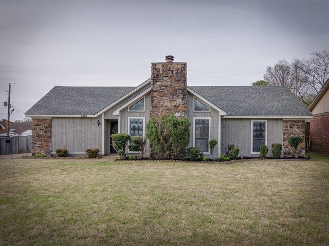 6562 Lake Valley