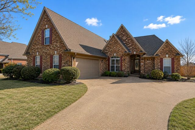 495 Hedge Rose