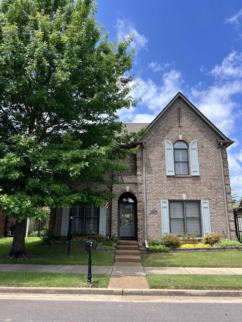 5309 Spruce View