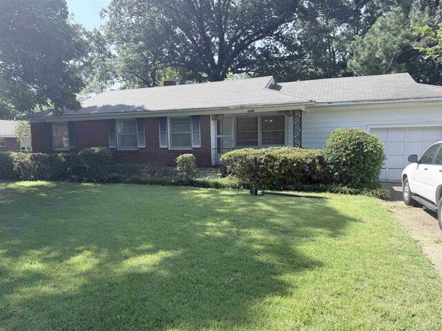 1079 Alden