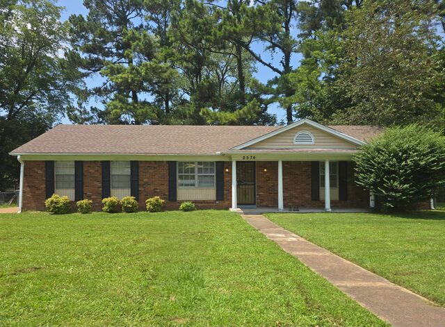2574 St Elmo