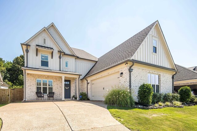 10249 Evergreen Manor