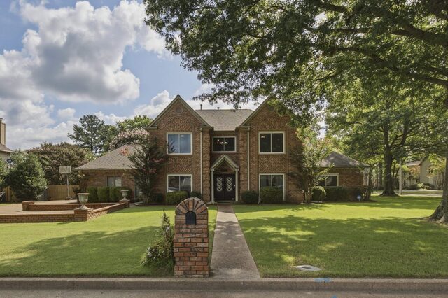 9533 Dogwood Estates