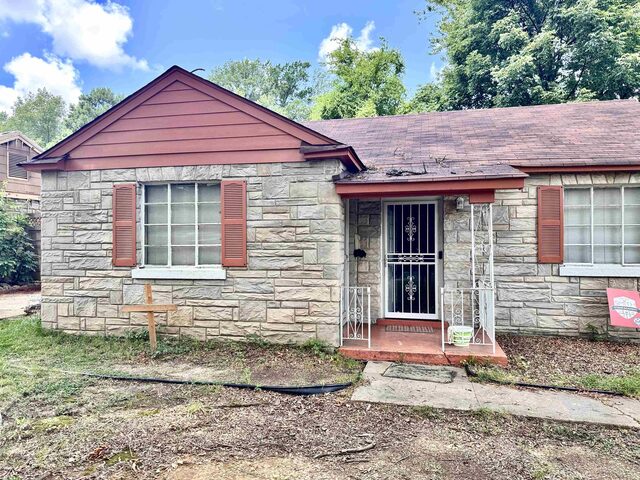 2612 Union