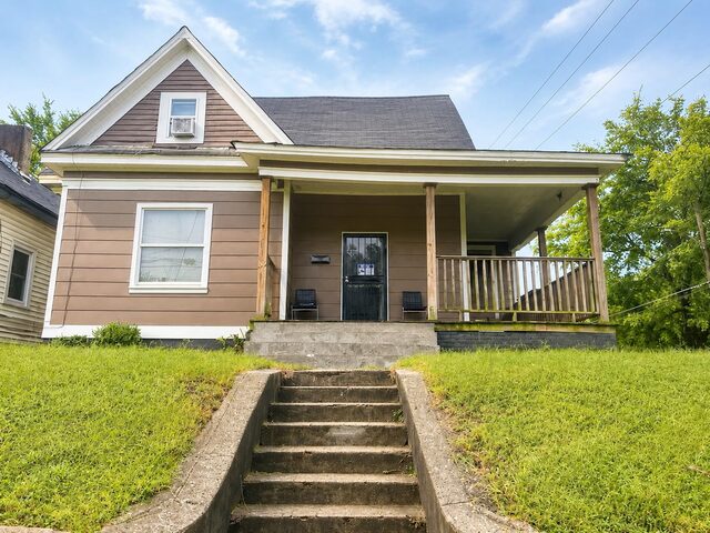 529 Alston