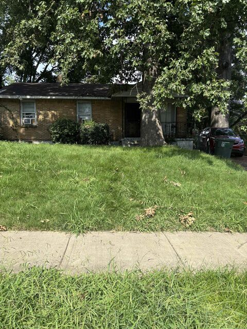 2404 Hernando