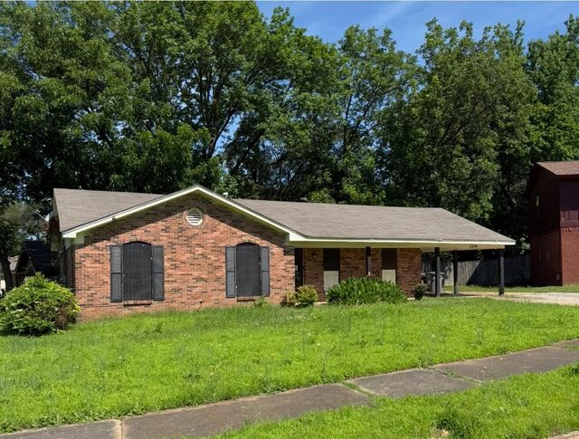 3248 Holly Ridge