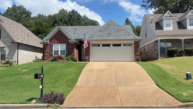 55 Garden Springs
