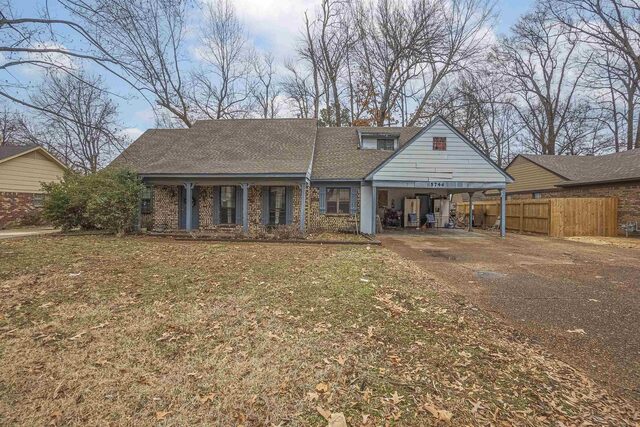 5744 Magnolia Woods