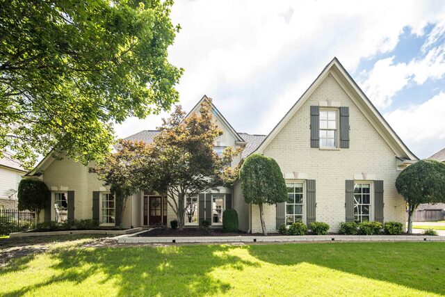 1584 Grand Cypress