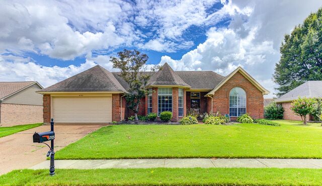 6705 Olivia Forest
