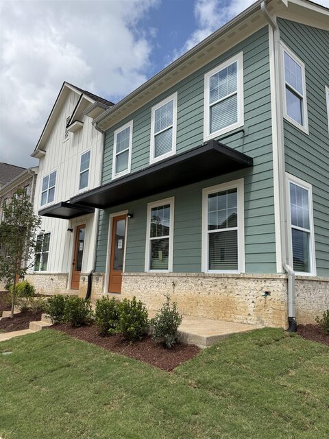 3059 Portage