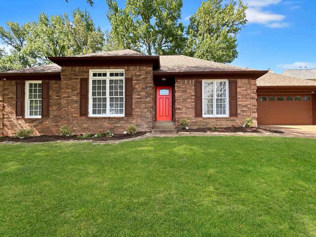 2733 Twisted Oak