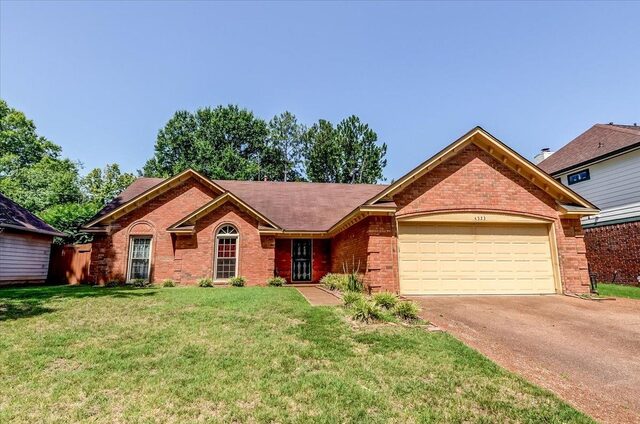 4523 Bassett Hall