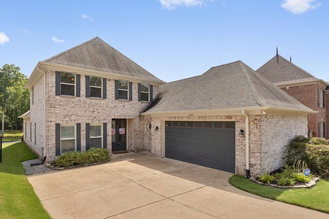 12173 Preserve Woods