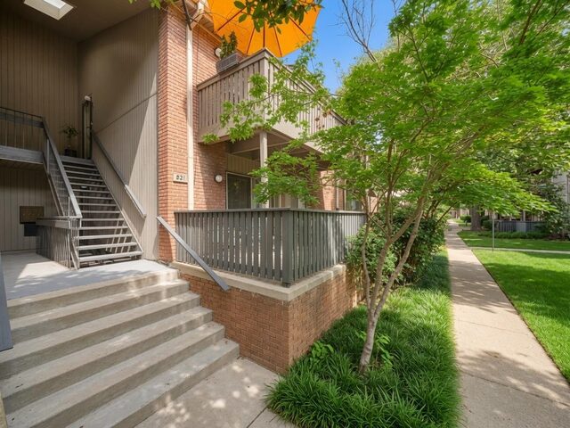 821 Merrywood
