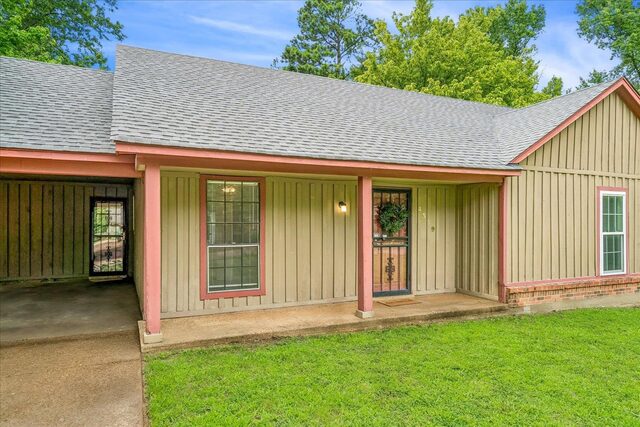 4379 Hunt Cliff