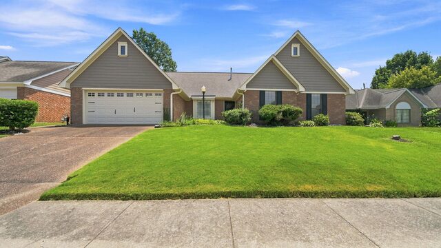 8237 Crimson Creek