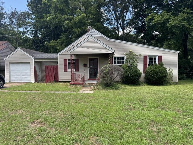 743 Prescott