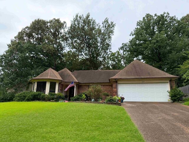 2249 Easton