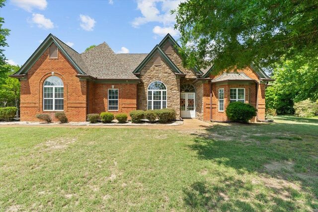600 Woodsedge