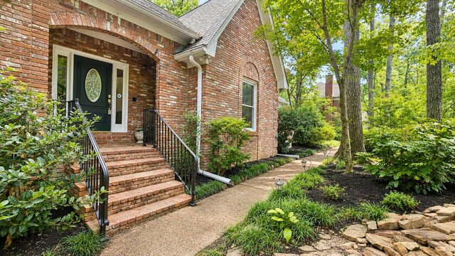 828 Pearson Oaks