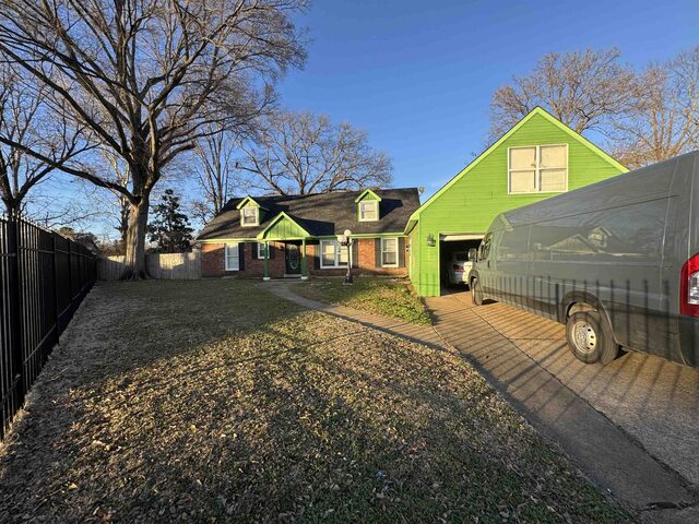 4474 St Honore