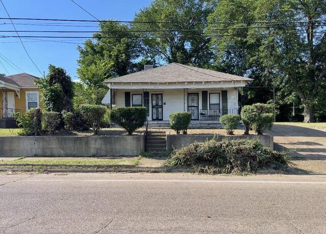 1526 Chelsea