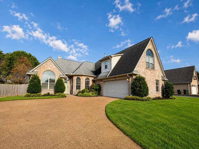 5034 French Broad