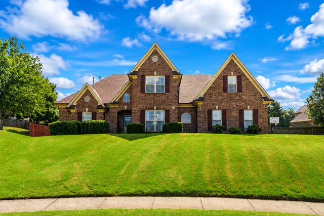 5708 Keithwood