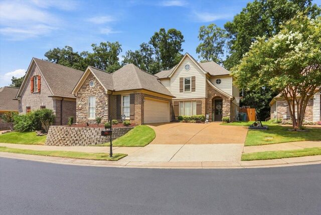 12188 Preserve Woods