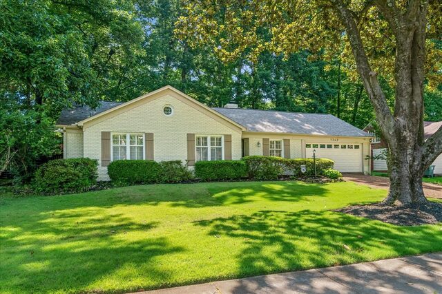 1342 Rolling Oaks