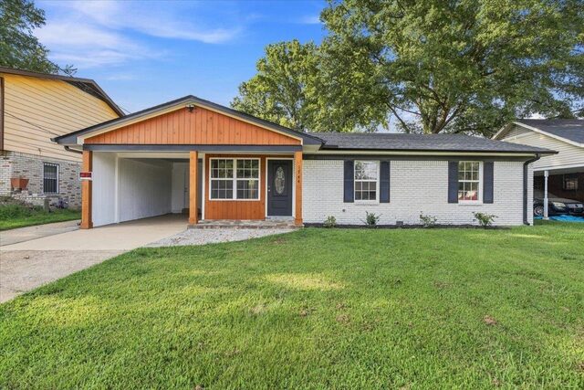 1744 Holmes