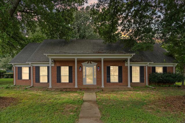 8619 Chesterfield