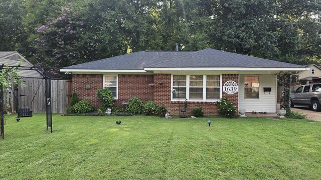 1639 Colonial