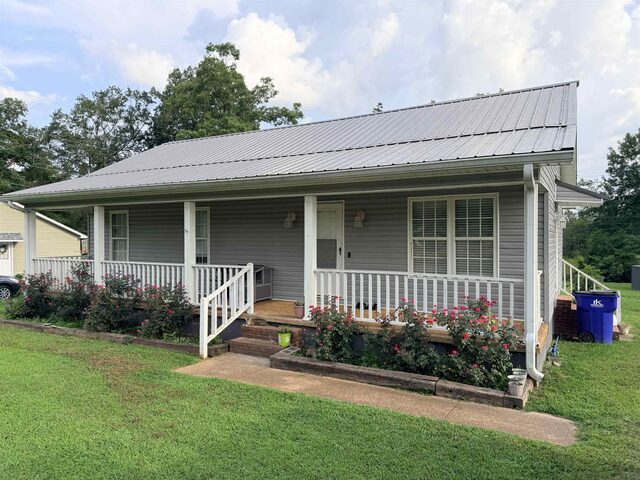 1600 Pinhook
