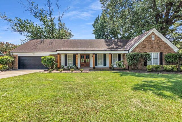 4923 Craigmont