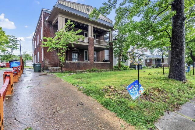 925 Parkway