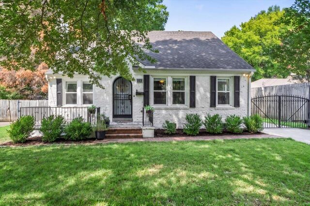 323 Fenwick